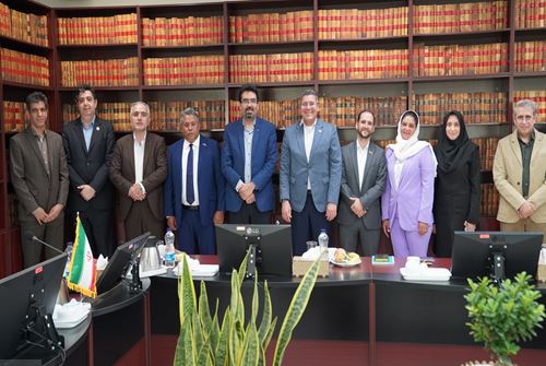 بازدید سفیر محترم و معاون محترم وزیر علم و فناوری، رئیس موسسه تحقیقات علمی کشور ونزوئلا و هیأت همراه از مجتمع تولیدی تحقیقاتی